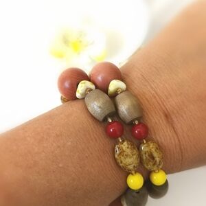 Beaded two row bracelet wooden and hand made beads stretch 🆕
